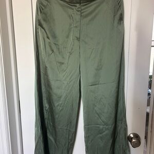 Abercrombie & Fitch Silky Sage Wide Leg Pants